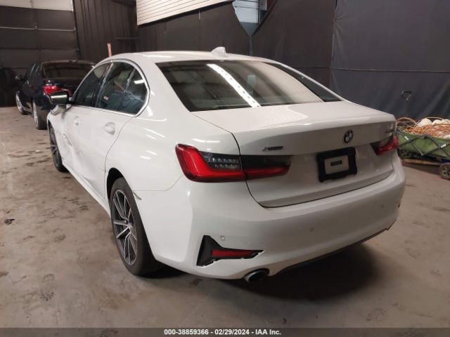 Photo 2 VIN: 3MW5R7J05L8B23691 - BMW 330I 