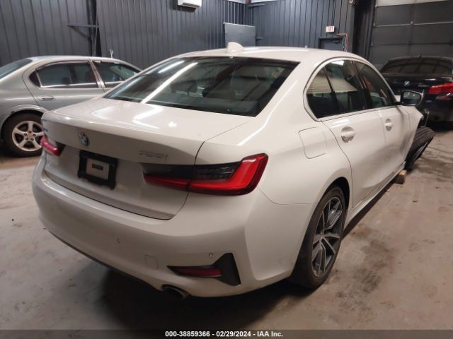 Photo 3 VIN: 3MW5R7J05L8B23691 - BMW 330I 