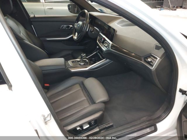 Photo 4 VIN: 3MW5R7J05L8B23691 - BMW 330I 