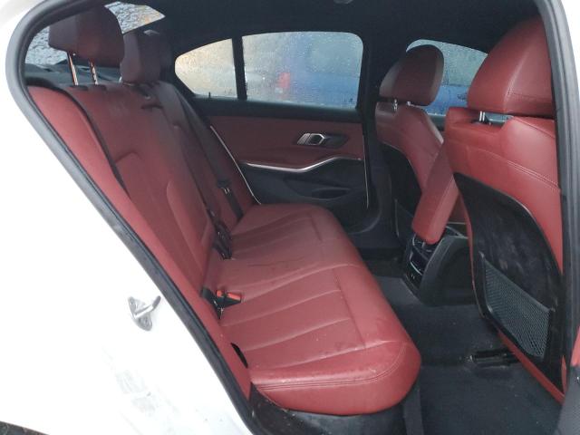 Photo 9 VIN: 3MW5R7J05N8C37015 - BMW 330XI 