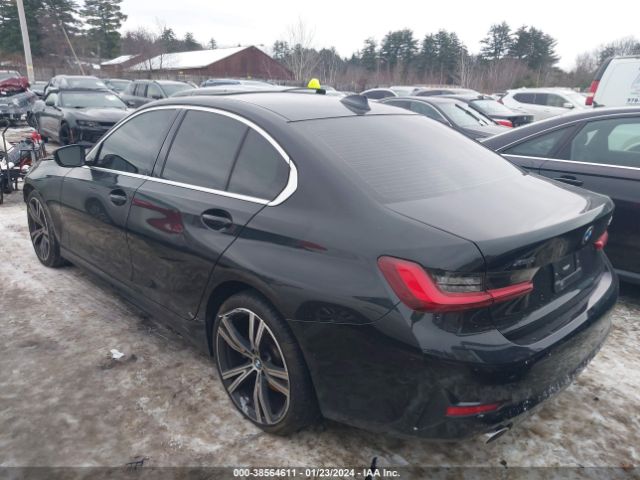 Photo 2 VIN: 3MW5R7J05N8C40495 - BMW 330I 