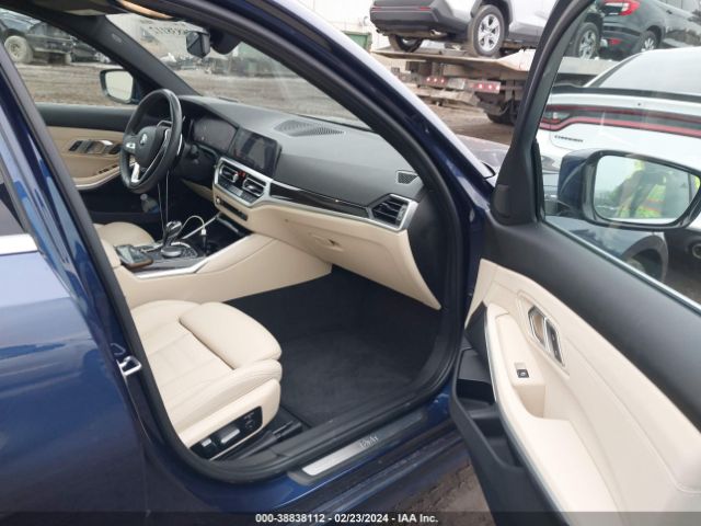 Photo 4 VIN: 3MW5R7J06L8B04907 - BMW 330I 