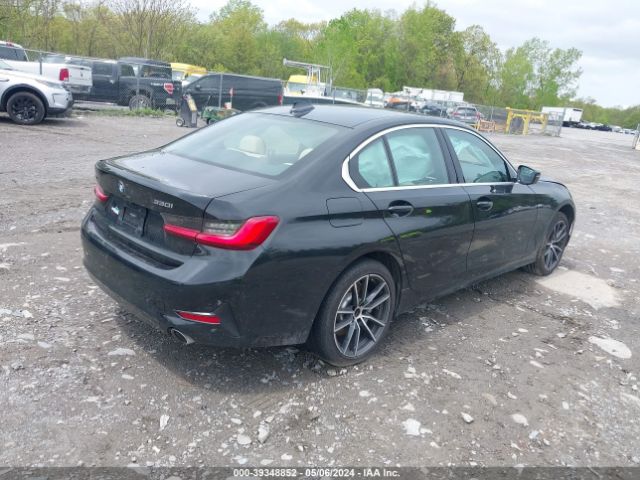 Photo 3 VIN: 3MW5R7J06L8B06835 - BMW 330I 