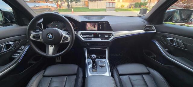 Photo 8 VIN: 3MW5R7J06L8B17074 - BMW 330XI 