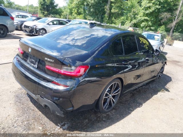 Photo 3 VIN: 3MW5R7J06L8B41715 - BMW 330I 