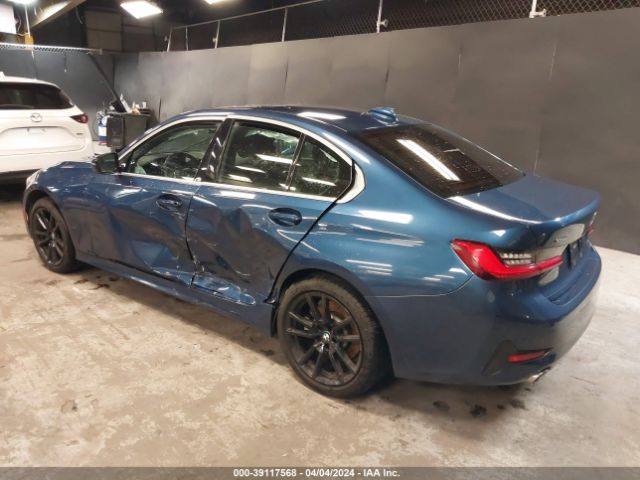 Photo 2 VIN: 3MW5R7J06M8B51193 - BMW 330I 