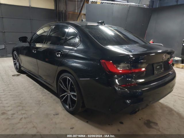 Photo 2 VIN: 3MW5R7J06M8B84307 - BMW 330I 