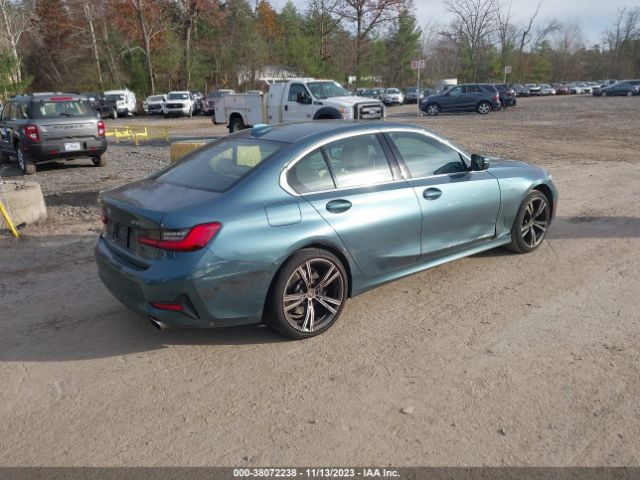 Photo 3 VIN: 3MW5R7J06M8B92617 - BMW 330I 