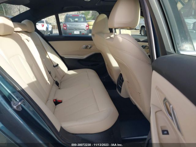 Photo 7 VIN: 3MW5R7J06M8B92617 - BMW 330I 