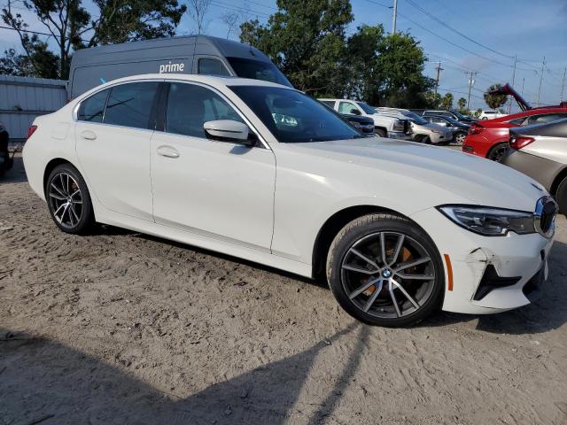 Photo 3 VIN: 3MW5R7J07L8B09369 - BMW 330XI 