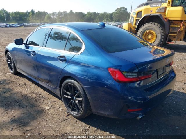 Photo 2 VIN: 3MW5R7J07M8B93212 - BMW 330I 