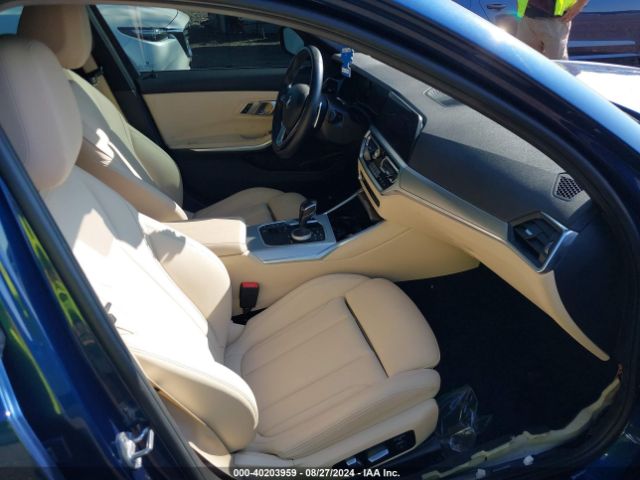 Photo 4 VIN: 3MW5R7J07M8B93212 - BMW 330I 