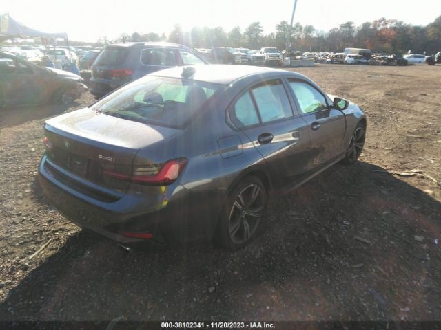 Photo 3 VIN: 3MW5R7J07N8C65477 - BMW 330I 