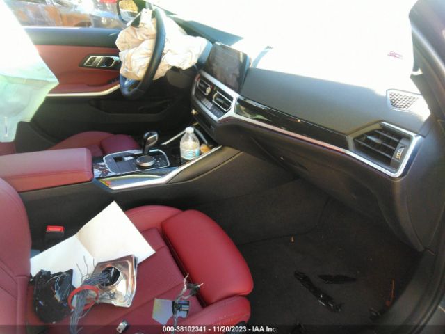 Photo 4 VIN: 3MW5R7J07N8C65477 - BMW 330I 