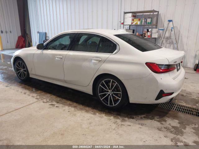 Photo 2 VIN: 3MW5R7J08L8B17657 - BMW 330I 