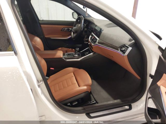 Photo 4 VIN: 3MW5R7J08L8B17657 - BMW 330I 