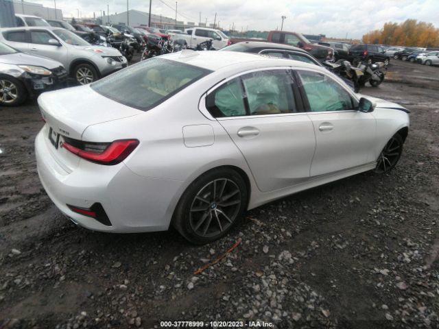 Photo 3 VIN: 3MW5R7J08M8B69517 - BMW 330I 