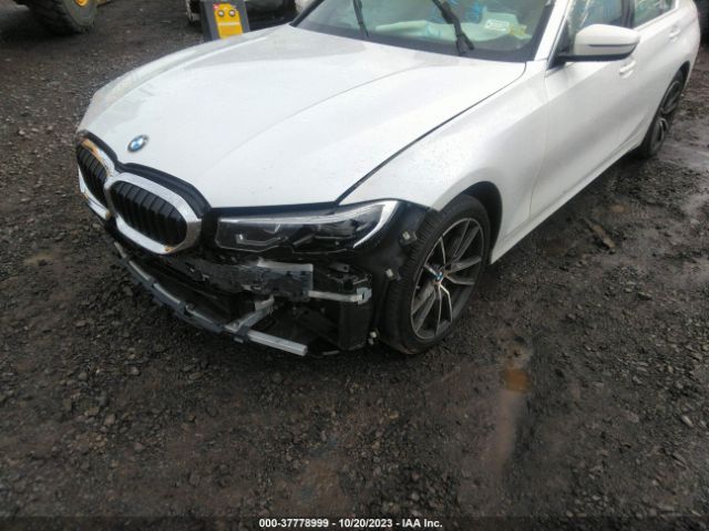 Photo 5 VIN: 3MW5R7J08M8B69517 - BMW 330I 