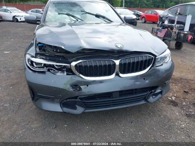 Photo 5 VIN: 3MW5R7J08M8C15413 - BMW 330I 