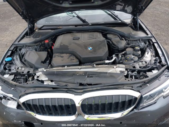 Photo 9 VIN: 3MW5R7J08M8C15413 - BMW 330I 