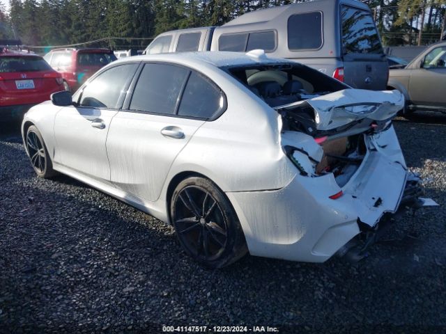 Photo 2 VIN: 3MW5R7J08N8C33119 - BMW 330I 