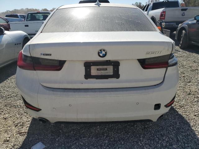 Photo 5 VIN: 3MW5R7J09L8B15643 - BMW 330XI 