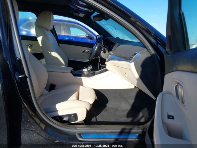 Photo 4 VIN: 3MW5R7J09L8B27310 - BMW 330I 