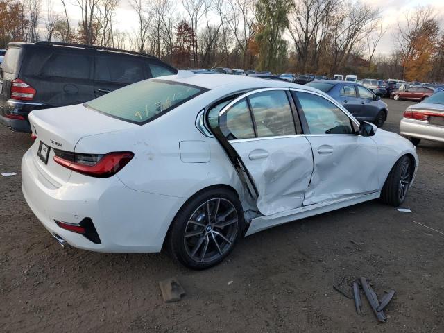 Photo 2 VIN: 3MW5R7J09M8B95978 - BMW 330XI 