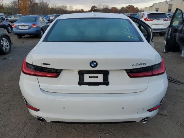 Photo 5 VIN: 3MW5R7J09M8B95978 - BMW 330XI 