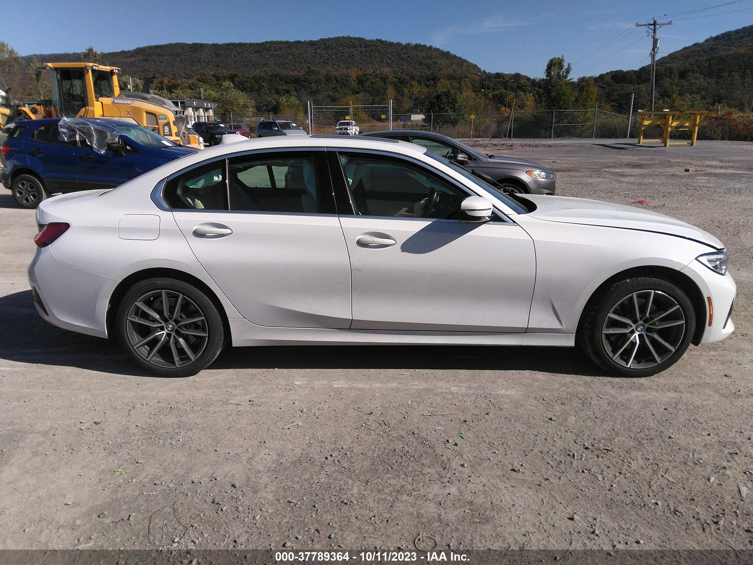 Photo 12 VIN: 3MW5R7J0XL8B18762 - BMW 3ER 