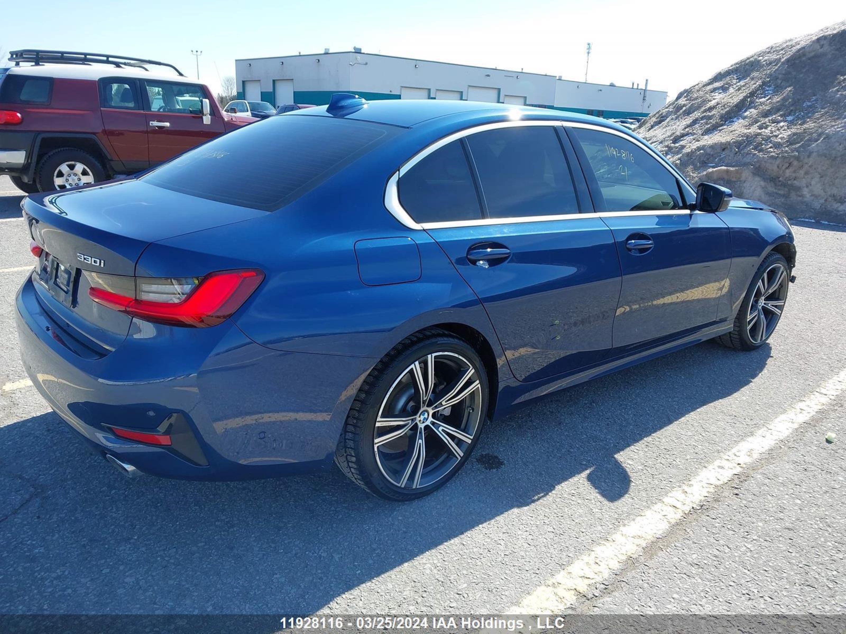 Photo 3 VIN: 3MW5R7J0XM8B51469 - BMW 3ER 