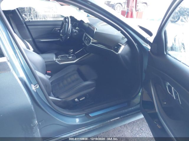 Photo 4 VIN: 3MW5R7J0XM8B58745 - BMW 330I 