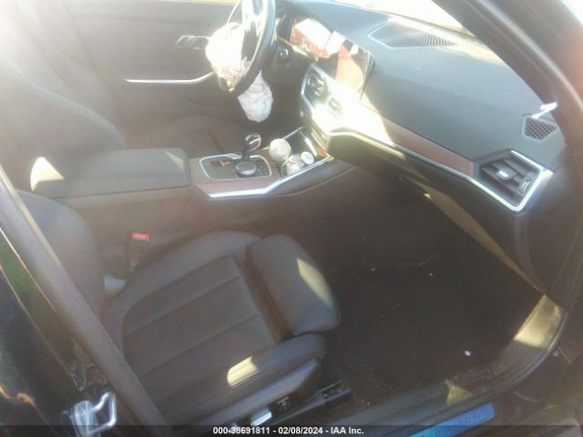 Photo 4 VIN: 3MW5R7J0XM8B92135 - BMW 330I 