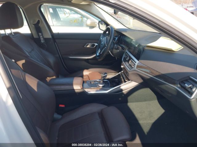 Photo 4 VIN: 3MW5R7J57K8A04857 - BMW 330I 