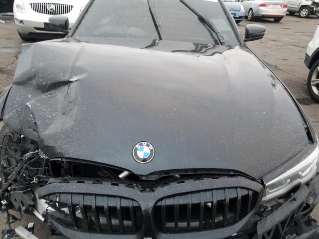 Photo 6 VIN: 3MW5R7J5XK8B03432 - BMW 330XI 