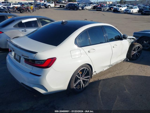 Photo 3 VIN: 3MW5U7J01N8C32621 - BMW 3 SERIES 