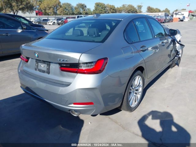 Photo 3 VIN: 3MW69FF00P8D27974 - BMW 330I 