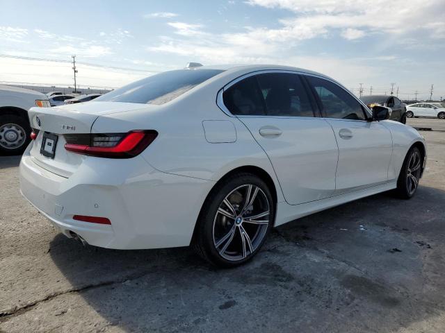 Photo 2 VIN: 3MW69FF00R8E26488 - BMW 330I 