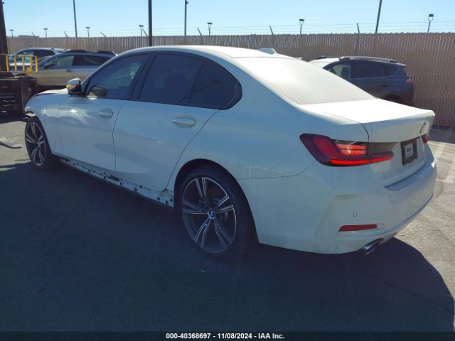 Photo 2 VIN: 3MW69FF02P8D32058 - BMW 330I 