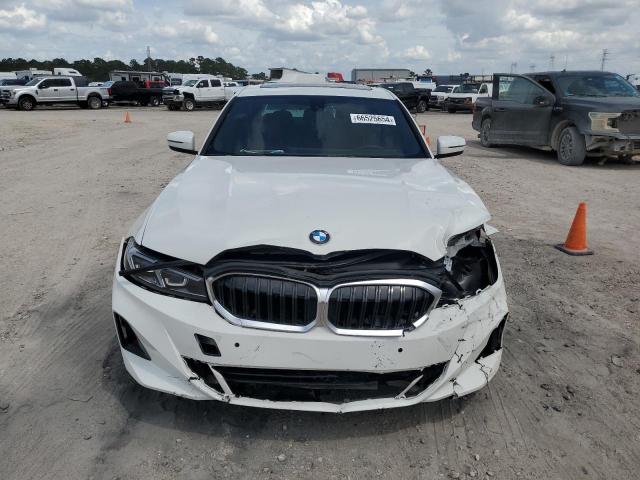 Photo 4 VIN: 3MW69FF02P8D38622 - BMW 330I 