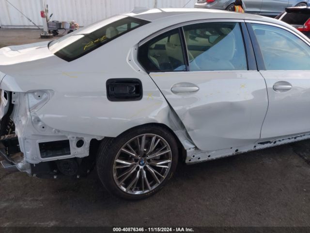 Photo 5 VIN: 3MW69FF02R8E04394 - BMW 330I 