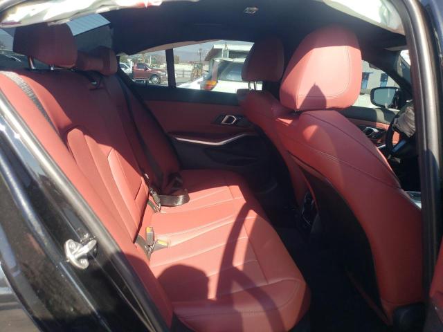 Photo 9 VIN: 3MW69FF02R8E62702 - BMW 330I 