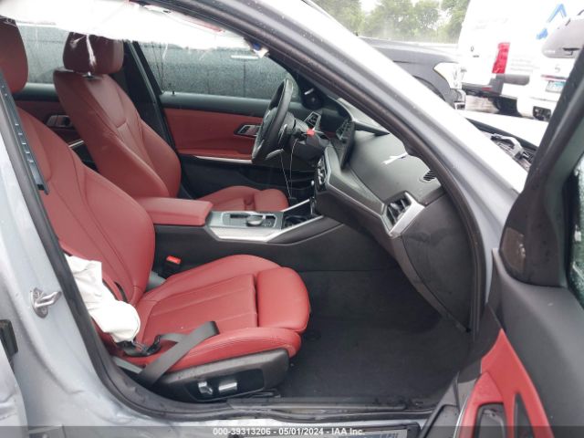 Photo 4 VIN: 3MW69FF03P8D52707 - BMW 330I 