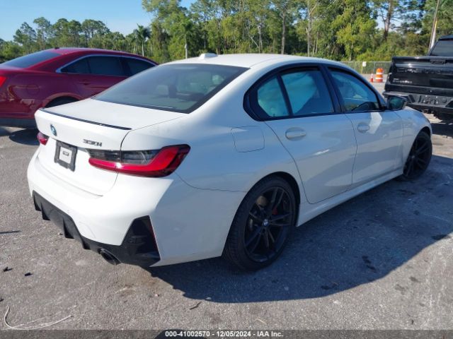 Photo 3 VIN: 3MW69FF04P8C81503 - BMW 330I 