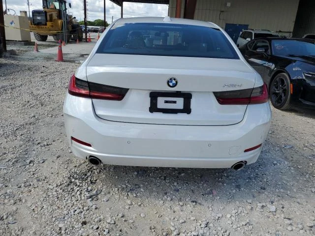 Photo 5 VIN: 3MW69FF05R8D83296 - BMW 330I 