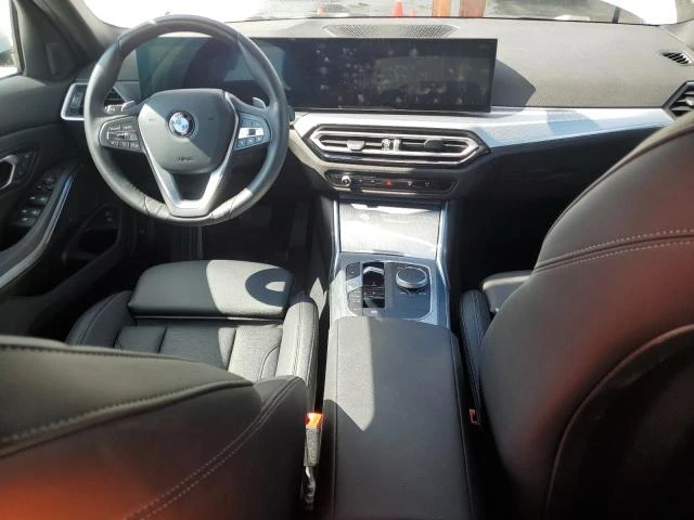 Photo 7 VIN: 3MW69FF05R8D83296 - BMW 330I 