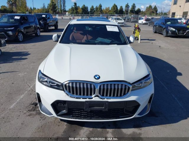 Photo 5 VIN: 3MW69FF06P8C80417 - BMW 330I 