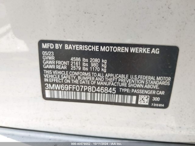 Photo 8 VIN: 3MW69FF07P8D46845 - BMW 330I 