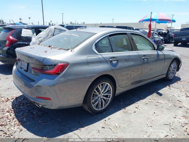 Photo 3 VIN: 3MW69FF07R8E18162 - BMW 330I 