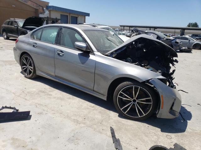 Photo 3 VIN: 3MW69FF08P8C79981 - BMW 330I 